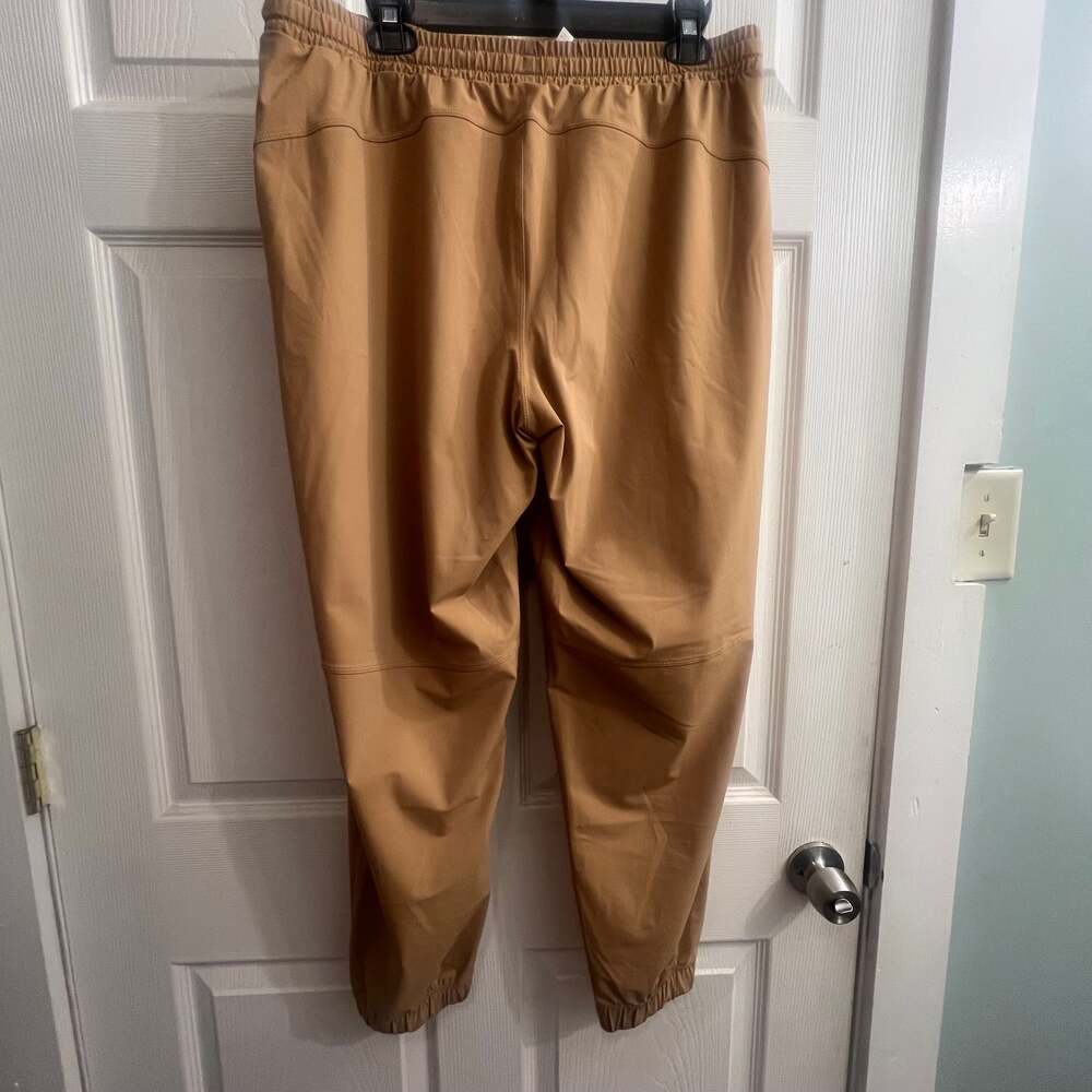 The One Jogger Women's Fabletics Size XL Quicksand Tan Drawstring Joggers Pants - Picture 6 of 6